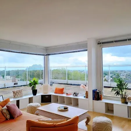 Penthouse/ Rooftop Ocean View アパート *